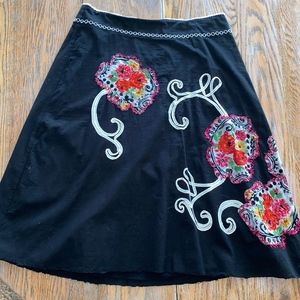 PAMELA BROWN black side zip floral pattern skirt